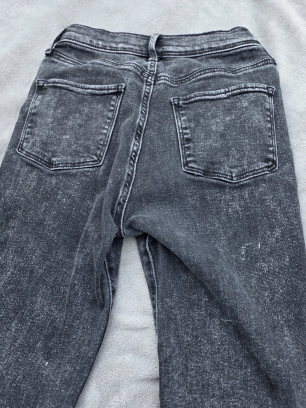 Old Navy Rockstar Jeggings Girls Size 16 Black Acid Wash Raw Hem Skinny Jeans XS